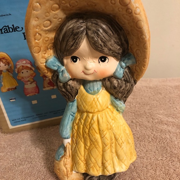 Vintage 1974 Chadwick Miller Adorable Girl Bank Yellow 8” Tall Made in Japan - Picture 3 of 8